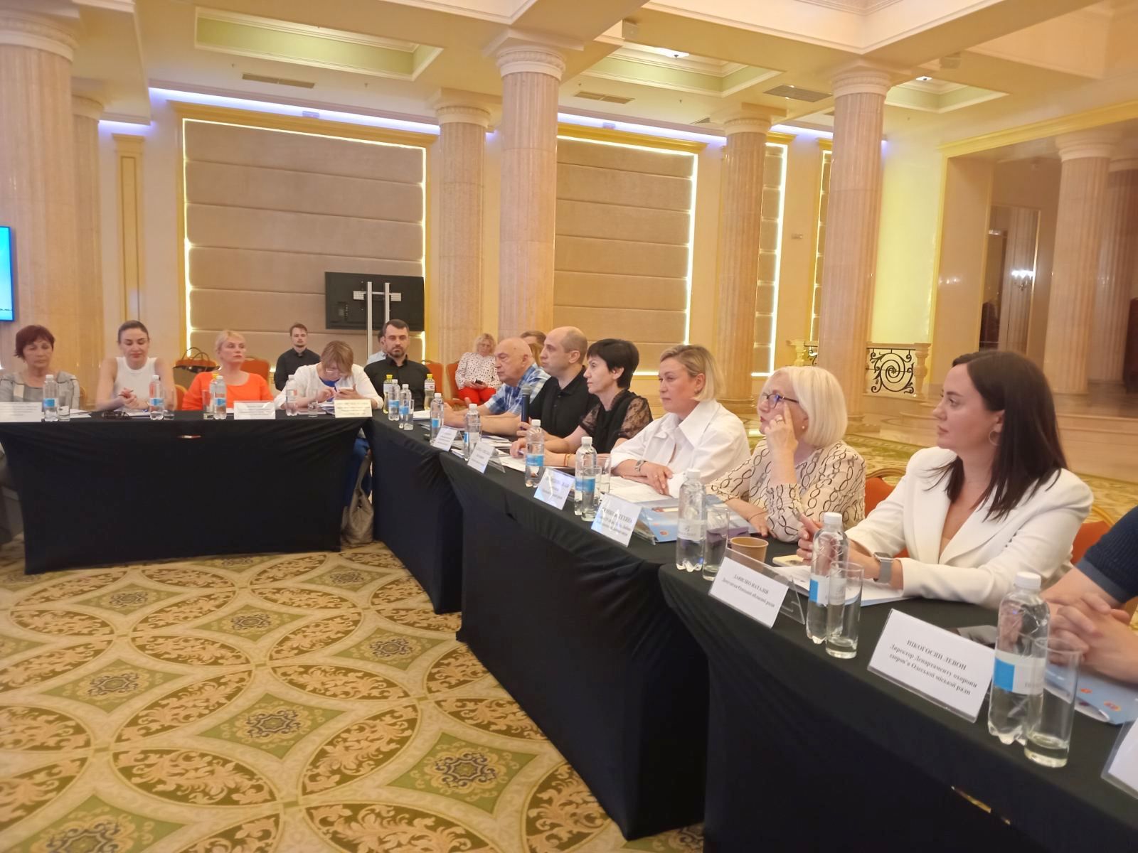 Відбувся круглий стіл на тему: «Стратегія відновлення та розвитку Одеського регіону»